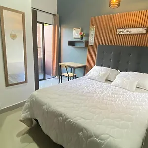  Apartamento 31 Con Balcon En Laureles Estadio